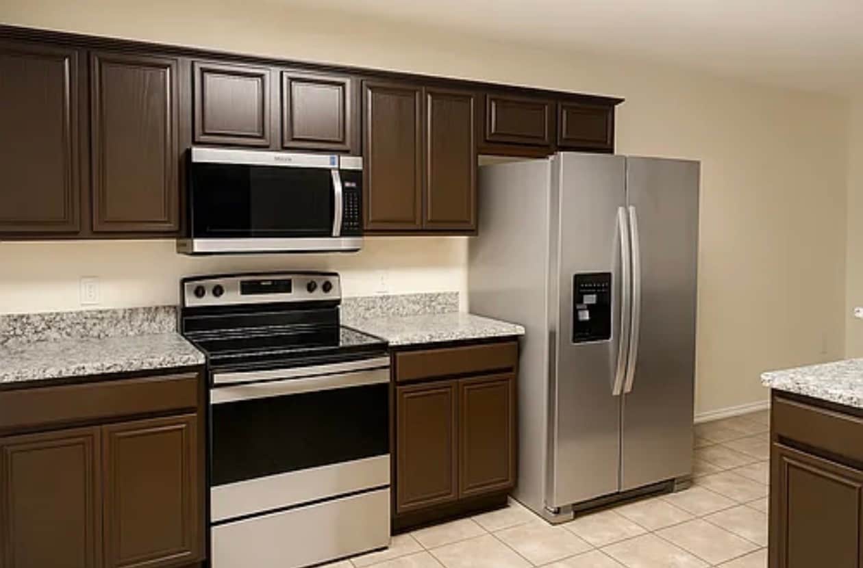 Building Photo - 320 Celia Cir