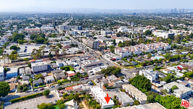 Building Photo - 4575 Inglewood Blvd