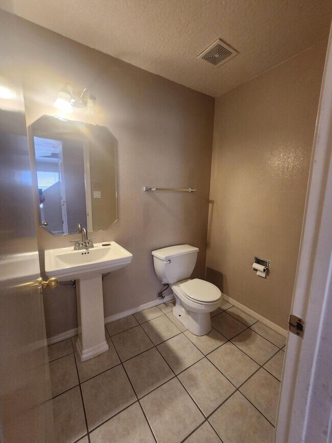 Building Photo - 8404 Casa Morena Ct NW