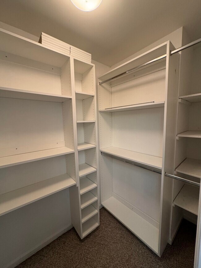 Building Photo - 8605 Tanzanite Ct