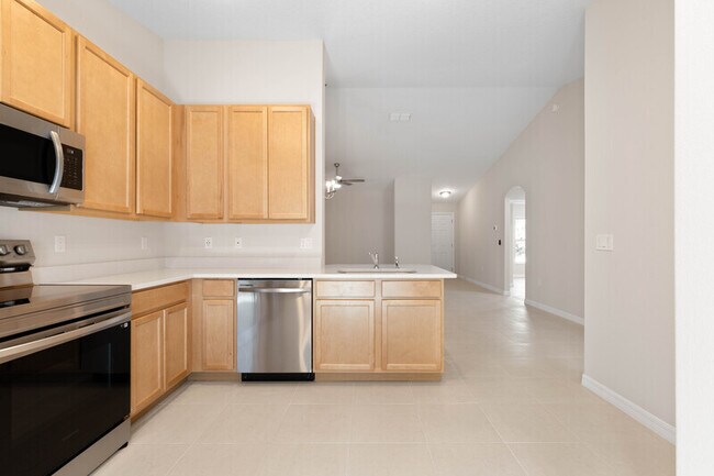 Building Photo - 24 Untermeyer Pl