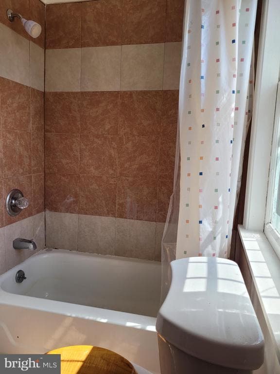 Building Photo - 1433 W Lombard St