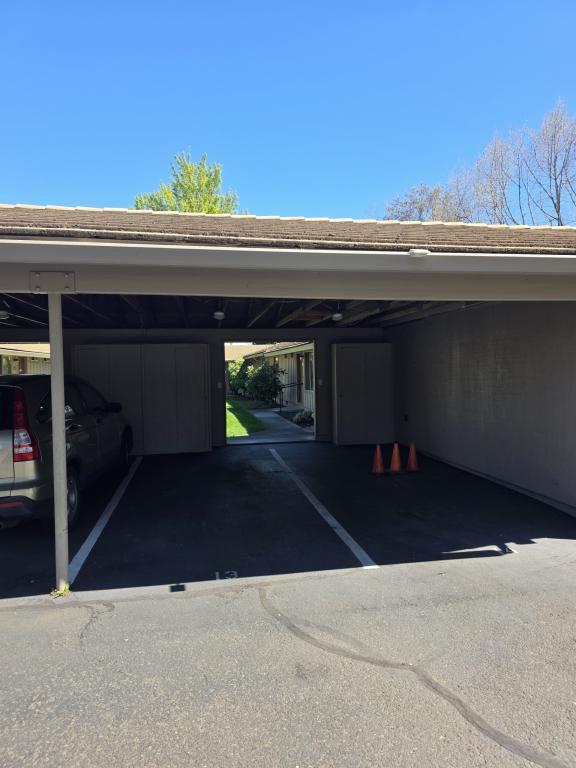 Building Photo - 300 Shafer Ln