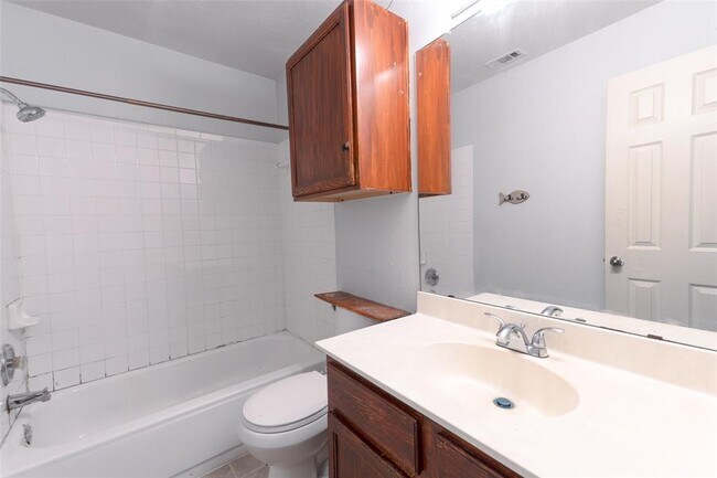 Building Photo - 15124 Katie's Corner Ln