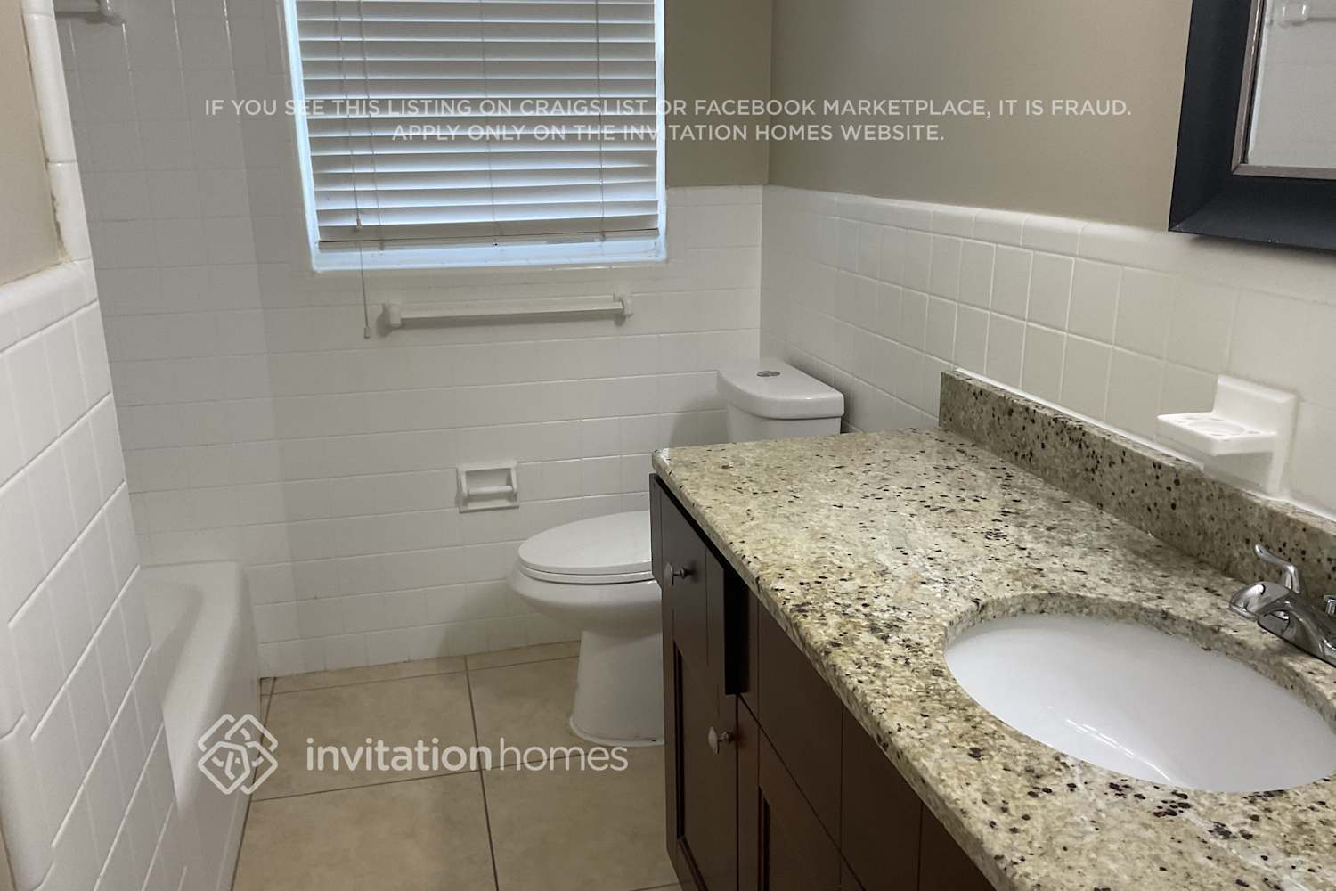 Building Photo - 6218 Nutmeg Ave