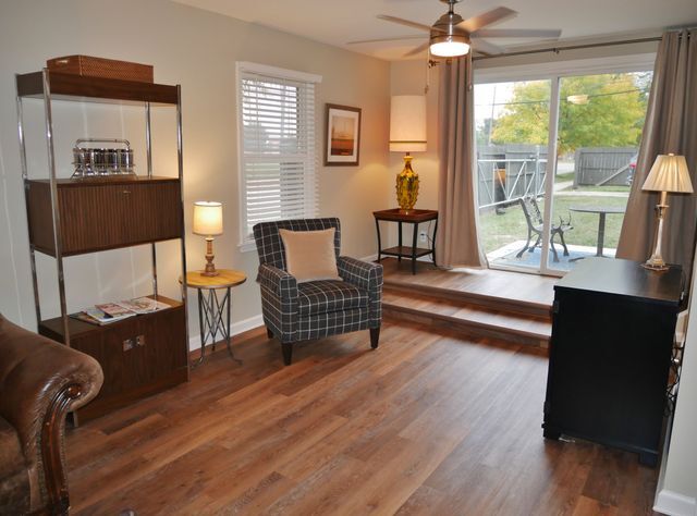 Building Photo - 2298 Browning St