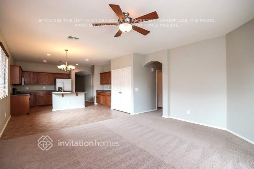 Building Photo - 17523 N 169th Dr