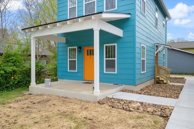 Building Photo - Brand New Cottage close to downtown and U ...