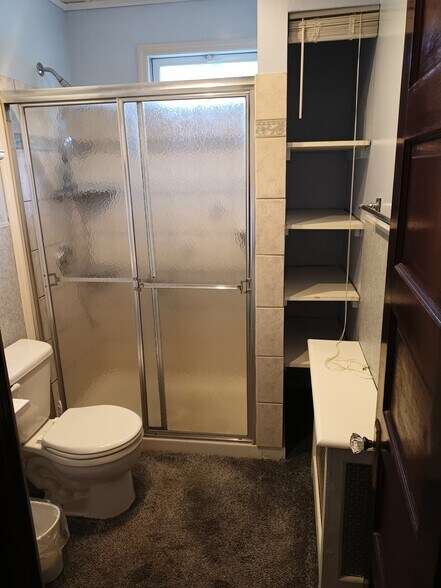 Building Photo - 11 47th St