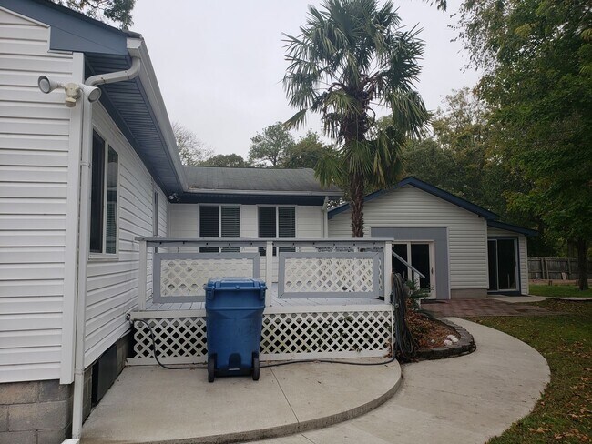 Building Photo - Bayville Park