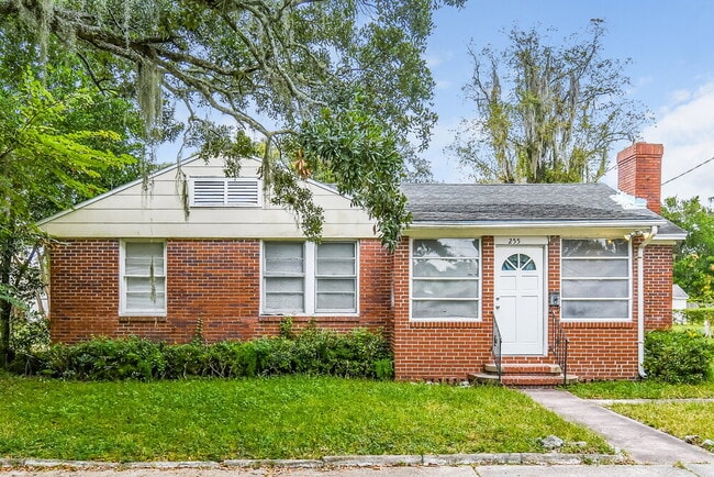 Building Photo - 255 W 66th St