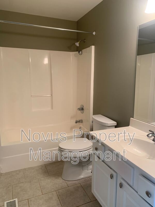 Building Photo - 119 Tullamore Trail