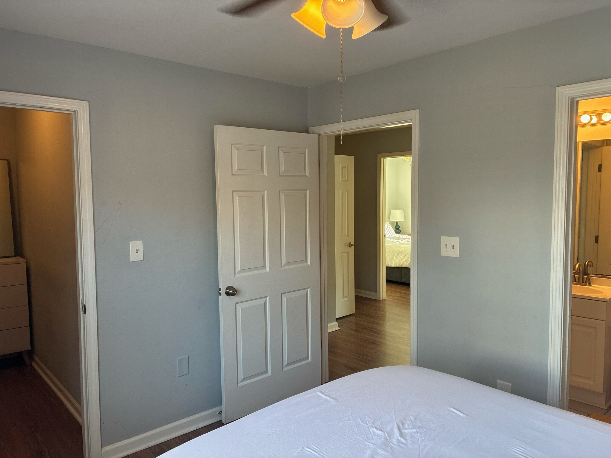 Building Photo - Room in Duplex on Jones Ave NW