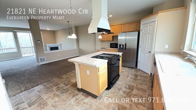 Building Photo - 21821 NE Heartwood Cir