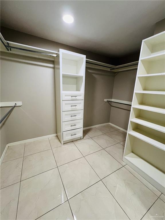 Building Photo - 22 Seton St