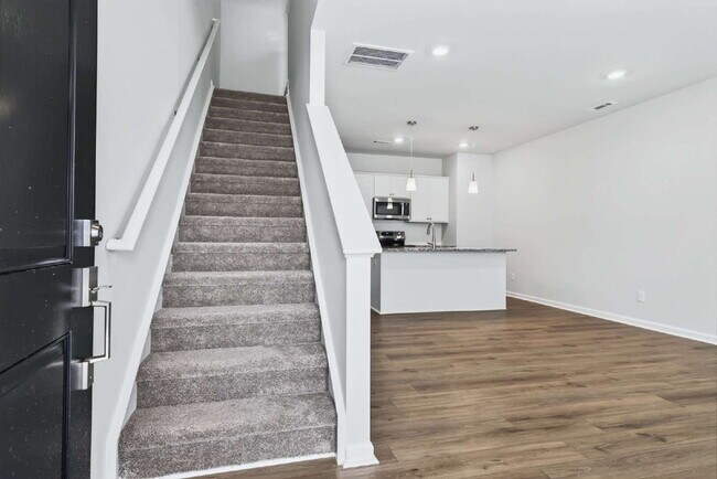 Building Photo - 107 Flowering Maple Wy