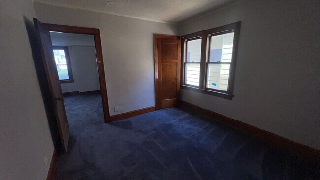 Building Photo - 3328 N 38th St