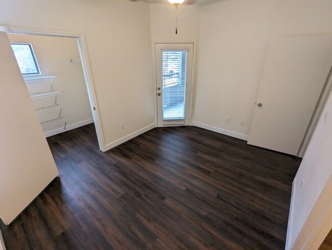 Building Photo - 8250 N Grand Canyon Dr