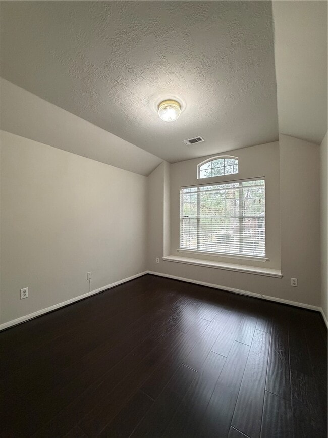 Building Photo - 2 Wintergrass Pl