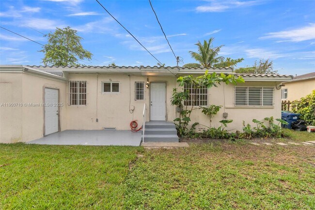 Building Photo - 69 NE 115th St