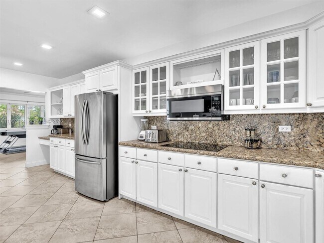 Building Photo - 413 Tamarind Dr