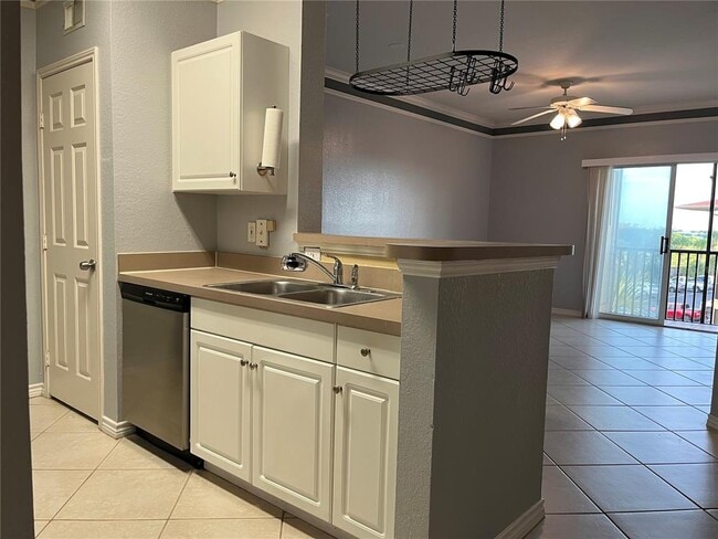 Building Photo - 4307 Bayside Village Dr