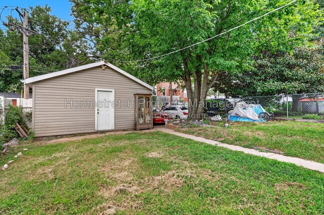 Building Photo - 3107 Osceola St