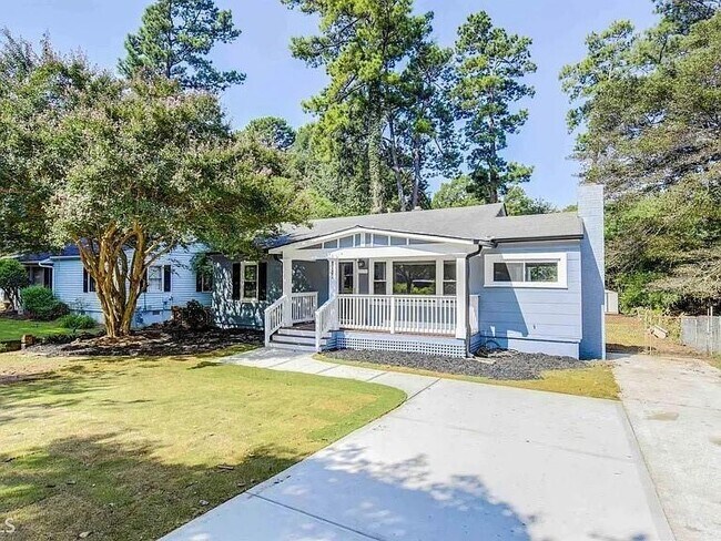 Building Photo - 1807 Elaine Dr
