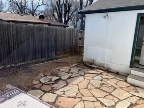 Building Photo - 815 Dameron Dr