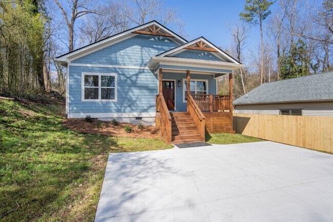 Building Photo - 719 Donaldson Rd