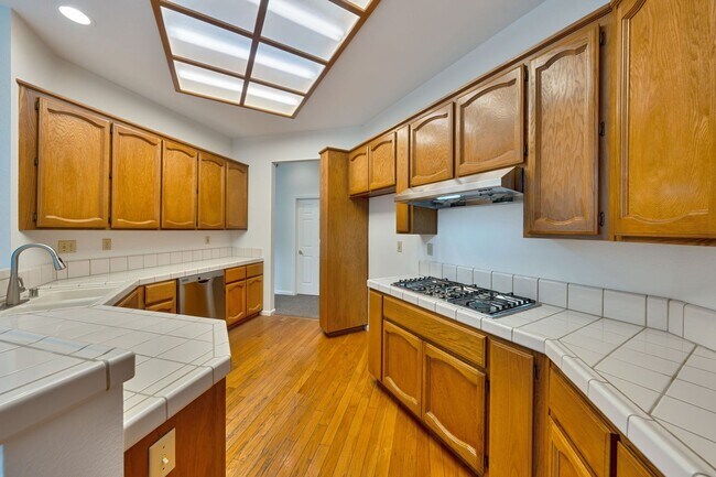Building Photo - Updated 3 Bedroom Home with 3-Car Garage i...