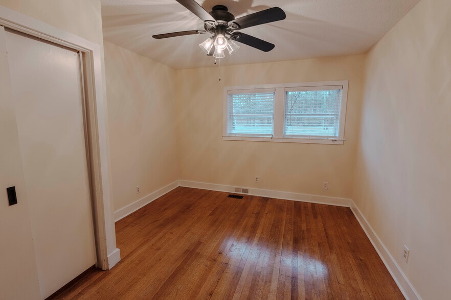 Building Photo - 1010 Bion Butler Rd