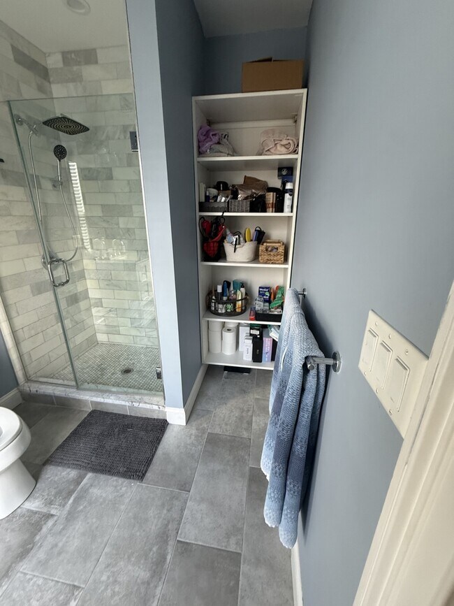 Building Photo - 249 Lexington St