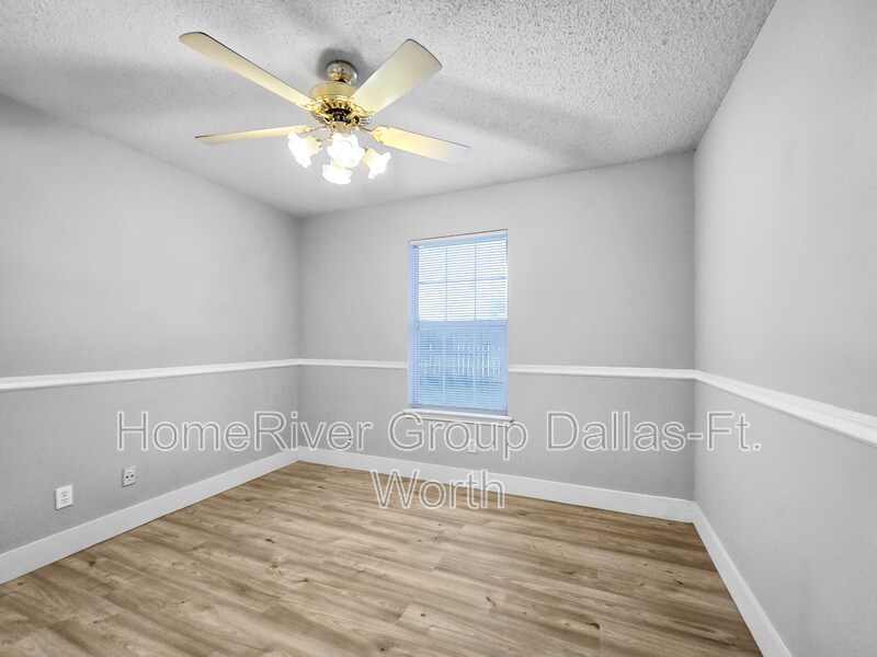 Building Photo - 824 Carrington Dr