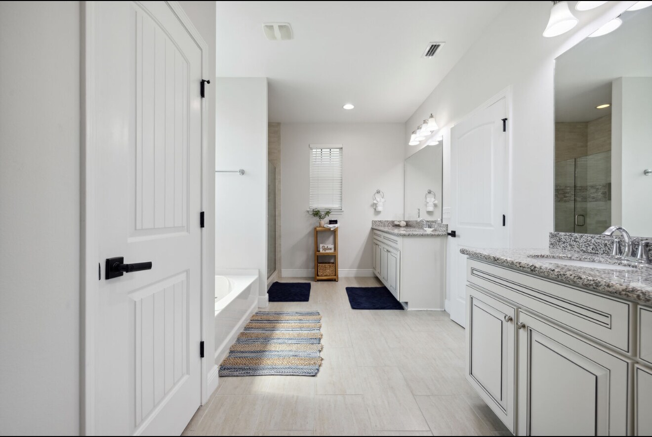 Building Photo - 20 Inlet Cv