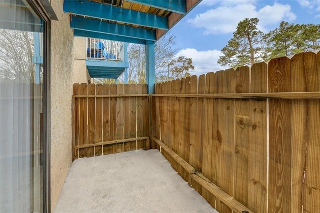 Building Photo - 3229 Hirschfield Rd
