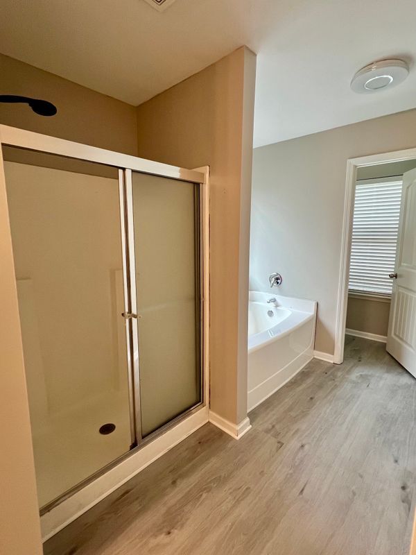 Building Photo - 302 Alcovy Way
