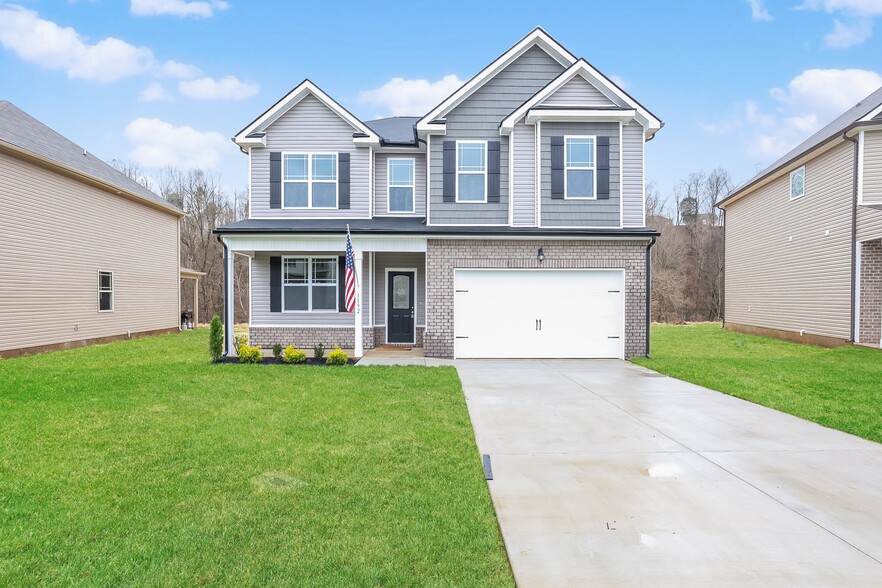 Primary Photo - 1272 Black Oak Cir
