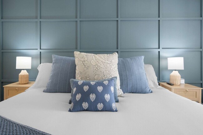 Building Photo - 108 Zamora St