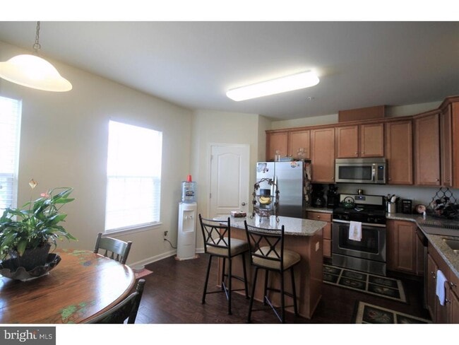 Building Photo - 1816 Pinnacle Dr