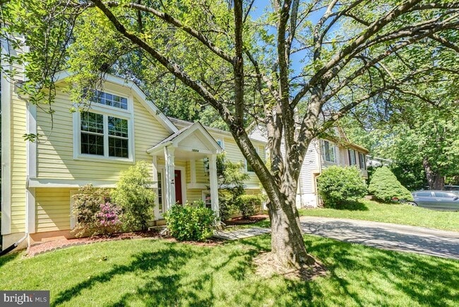 Building Photo - 18304 Swan Stream Dr