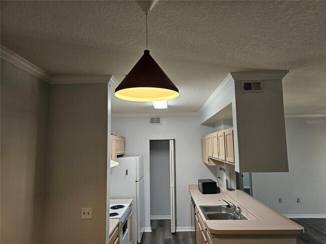 Building Photo - 5620 Pinnacle Heights Cir