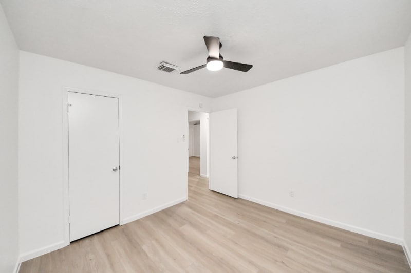 Building Photo - 17310 Pastoria Dr