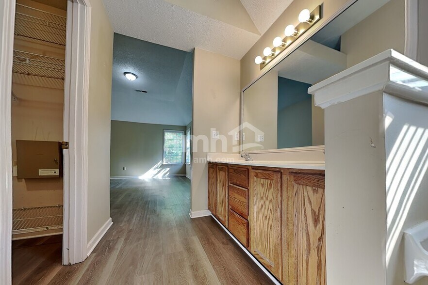 Building Photo - 8584 Afterglow Cv
