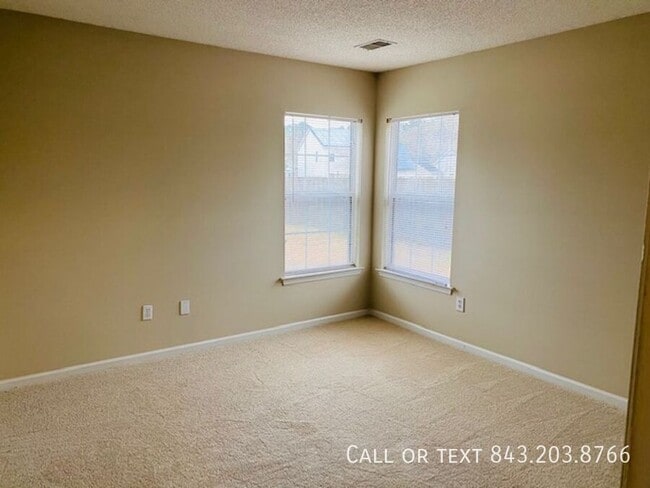 Building Photo - 414 Beverly Dr