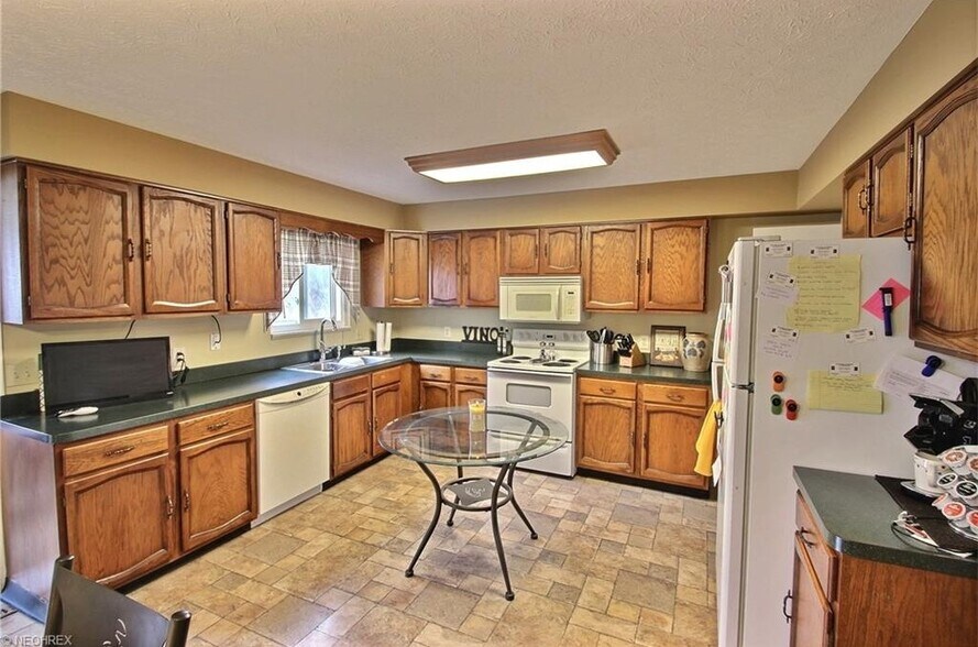 Building Photo - 9830 Partridge Trl