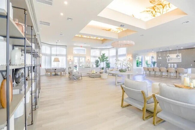 Building Photo - 19754 Dinner Key Dr