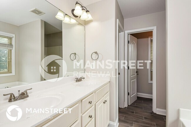 Building Photo - 3823 Refinement Way