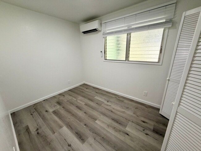 Building Photo - Newly Renovated 5BR/2BA Home – Move-In Ready in Pearl City