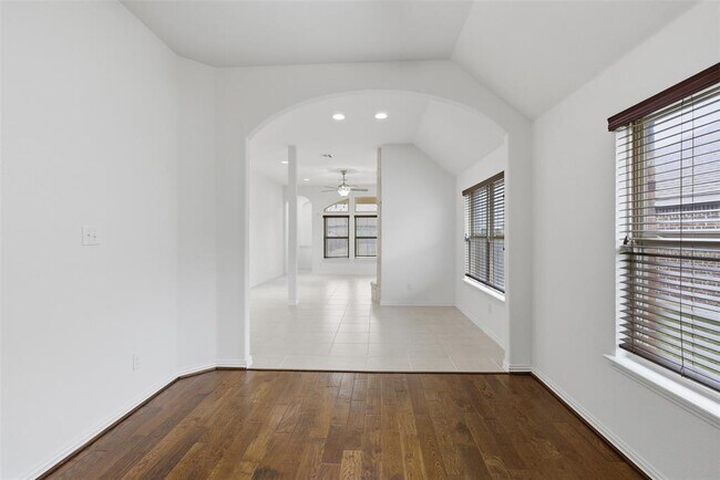 Building Photo - 20805 Rolling Creek Rd